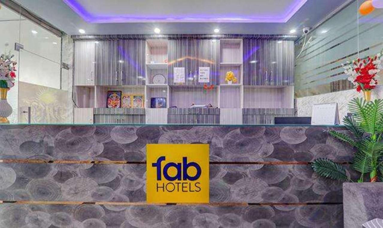Fabexpress Ss Grand Hotel Banthra Sikandarpur Exterior foto