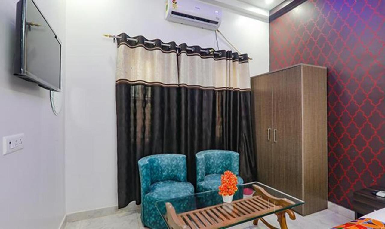 Fabexpress Ss Grand Hotel Banthra Sikandarpur Exterior foto