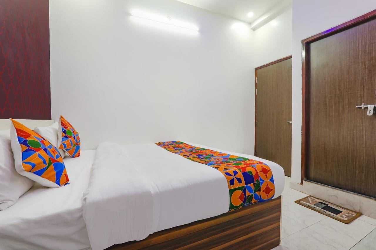 Fabexpress Ss Grand Hotel Banthra Sikandarpur Exterior foto