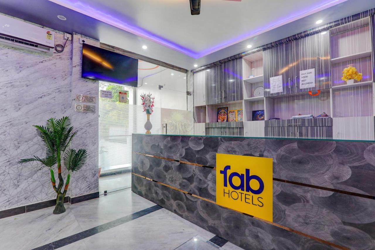 Fabexpress Ss Grand Hotel Banthra Sikandarpur Exterior foto